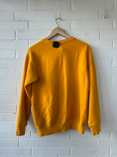 Load image into Gallery viewer, Tna Sweatshirt Size Small
