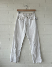 Load image into Gallery viewer, Bdg Pants Size Medium

