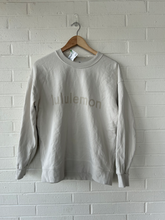 Load image into Gallery viewer, Lulu Lemon Sweatshirt Size Medium
