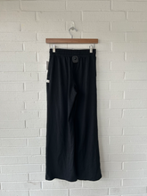 Load image into Gallery viewer, Vuori Athletic Pants Size Extra Small

