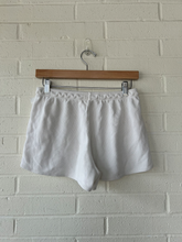 Load image into Gallery viewer, Brandy Melville Shorts Size Extra Small

