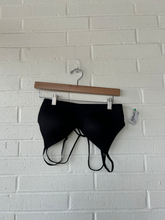 Load image into Gallery viewer, Gym Shark Sports Bra Size Small
