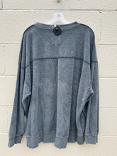 Load image into Gallery viewer, Aerie Sweatshirt Size Large
