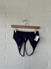 Load image into Gallery viewer, Gym Shark Sports Bra Size Small
