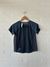 Load image into Gallery viewer, Gym Shark Athletic Top Size Small
