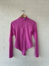Load image into Gallery viewer, Skims Long Sleeve Top Size Large
