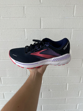 Load image into Gallery viewer, Brooks Womens Athletic Shoes Womens 8.5
