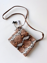 Load image into Gallery viewer, A New Day Purse
