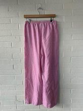 Load image into Gallery viewer, Shein Pants Size Small
