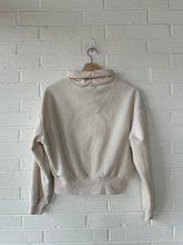 Load image into Gallery viewer, Old Navy Active Sweatshirt Size Extra Small
