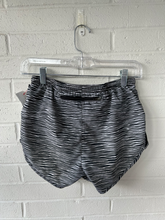 Load image into Gallery viewer, Nike Athletic Shorts Size Extra Small
