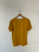 Load image into Gallery viewer, Nike Dri Fit Athletic Top Size Medium
