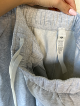 Load image into Gallery viewer, Lululemon Pants Size Large
