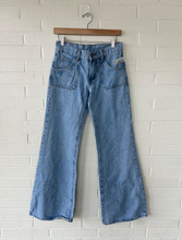 Load image into Gallery viewer, John Galt Denim Size 2 (26)
