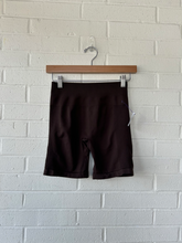 Load image into Gallery viewer, Athletic Shorts Size Small
