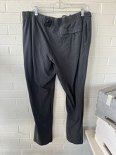 Load image into Gallery viewer, Nike Athletic Pants Size XXL
