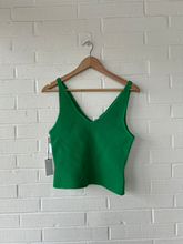 Load image into Gallery viewer, Babaton Tank Top Size Extra Large
