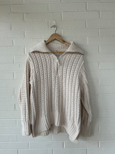 Load image into Gallery viewer, Aerie Sweater Size Small
