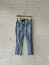 Load image into Gallery viewer, Pac Sun Denim Size 2 (26)

