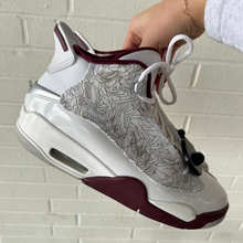 Load image into Gallery viewer, Jordan Casual Shoes Mens 9.5
