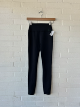 Load image into Gallery viewer, Gym Shark Athletic Pants Size Extra Small
