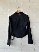 Load image into Gallery viewer, Halara Athletic Jacket Size Extra Large
