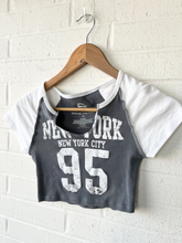 Load image into Gallery viewer, Short Sleeve Top Size Extra Small
