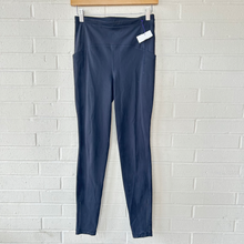 Load image into Gallery viewer, Lulu Lemon Athletic Pants Size Small
