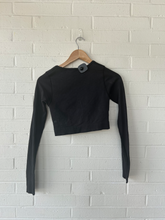 Load image into Gallery viewer, Lulu Lemon Athletic Top Size Medium
