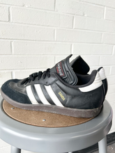 Load image into Gallery viewer, Adidas Casual Shoes Mens 9.5
