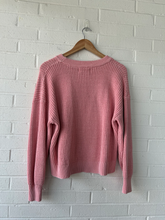 Load image into Gallery viewer, Old Navy Sweater Size Large
