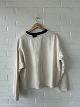 Load image into Gallery viewer, American Eagle Sweatshirt Size Large
