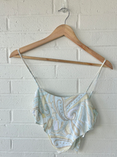 Load image into Gallery viewer, Forever 21 Tank Top Size Small
