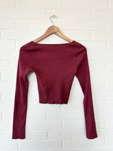 Load image into Gallery viewer, Brandy Melville Long Sleeve Top Size Small
