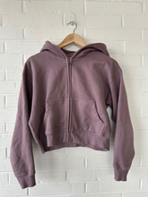 Load image into Gallery viewer, Tna Sweatshirt Size Extra Small
