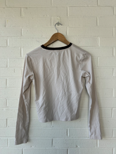 Load image into Gallery viewer, Edikted Long Sleeve Top Size Medium
