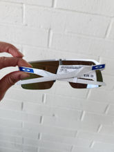 Load image into Gallery viewer, Oakley Pit Vipers
