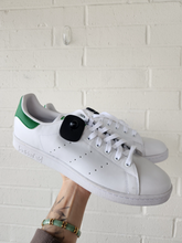 Load image into Gallery viewer, Adidas Mens Athletic Shoes Mens 13
