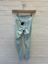 Load image into Gallery viewer, Athletic Pants Size Small
