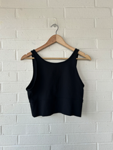 Load image into Gallery viewer, Lulu Lemon Athletic Top Size Small

