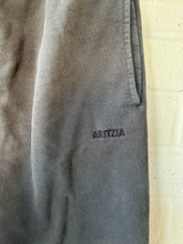 Load image into Gallery viewer, Aritzia Pants Size Small
