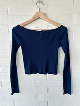 Load image into Gallery viewer, John Galt Long Sleeve Top Size Small
