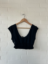 Load image into Gallery viewer, Free People Athletic Top Size Large
