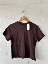 Load image into Gallery viewer, Abercrombie &amp; Fitch T-Shirt Size Extra Small
