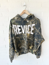 Load image into Gallery viewer, Revice Sweatshirt Size Extra Small
