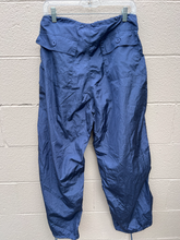 Load image into Gallery viewer, Edikted Pants Size Extra Small
