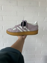 Load image into Gallery viewer, Adidas Casual Shoes Womens 9
