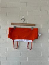 Load image into Gallery viewer, Sports Bra Size Extra Large

