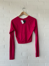 Load image into Gallery viewer, Lulu Lemon Athletic Top Size Large
