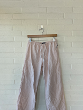 Load image into Gallery viewer, Brandy Melville Pants Size Small
